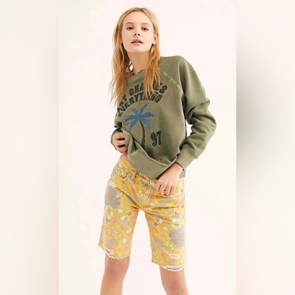 NWT $88 Free People Size 27 Alani Printed Cut-Off Denim Shorts